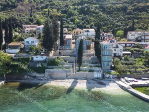 Prodaja, kuća, 430m², Njivice, Herceg Novi - image 8