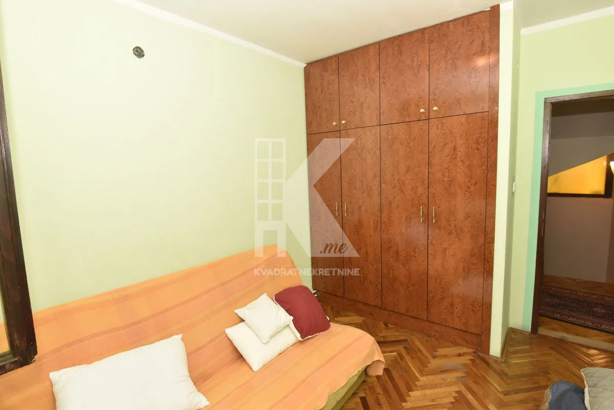 Rent, house, 340m², Masline, Podgorica
