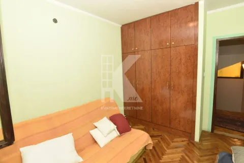 Rent, house, 340m², Masline, Podgorica - image 21