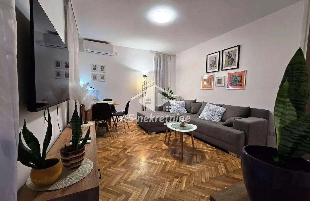 Izdavanje, dvosoban stan, 40m², Banovo Brdo, Beograd