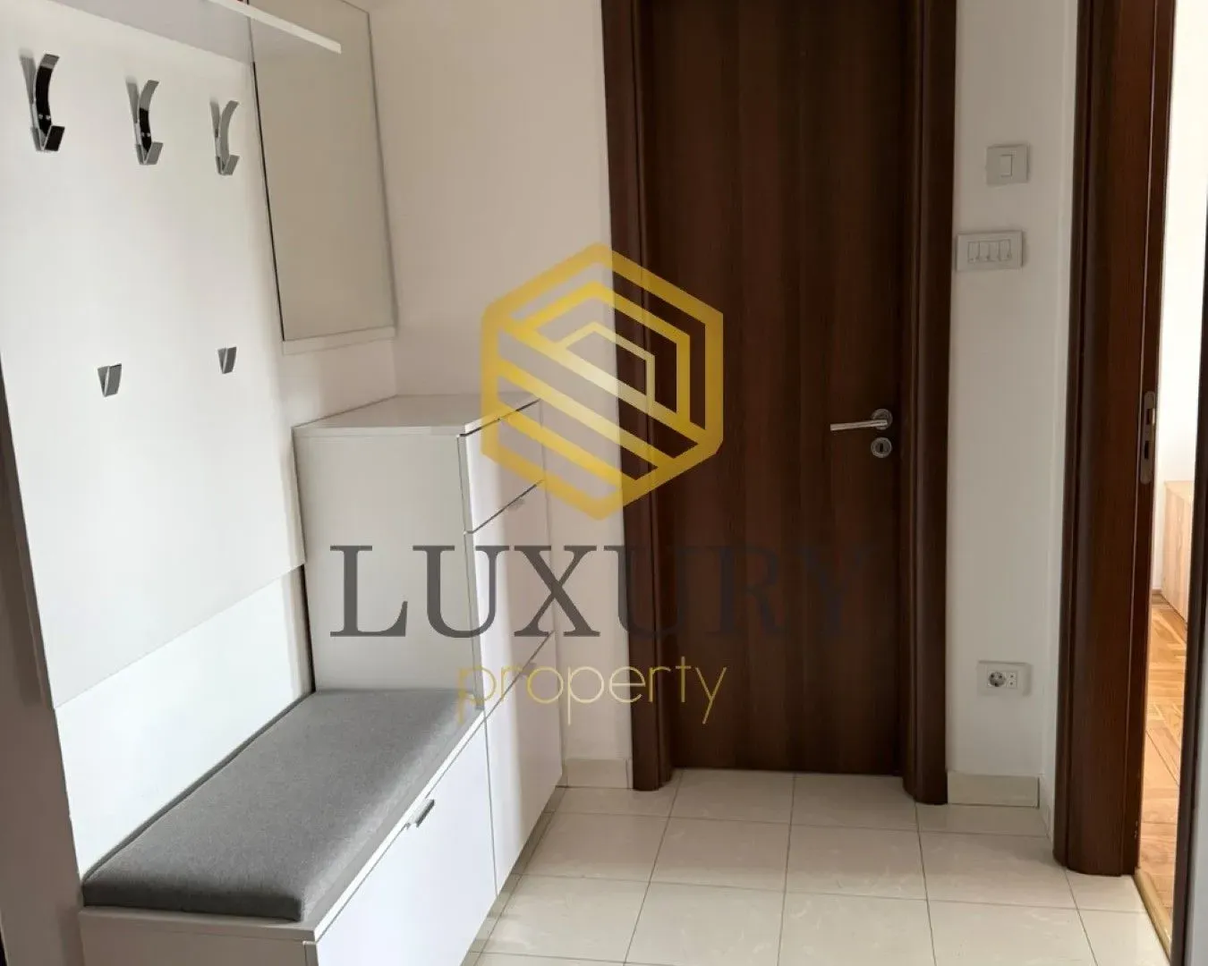 Rent, two bedroom apartment, 56m², City Kvart, Podgorica