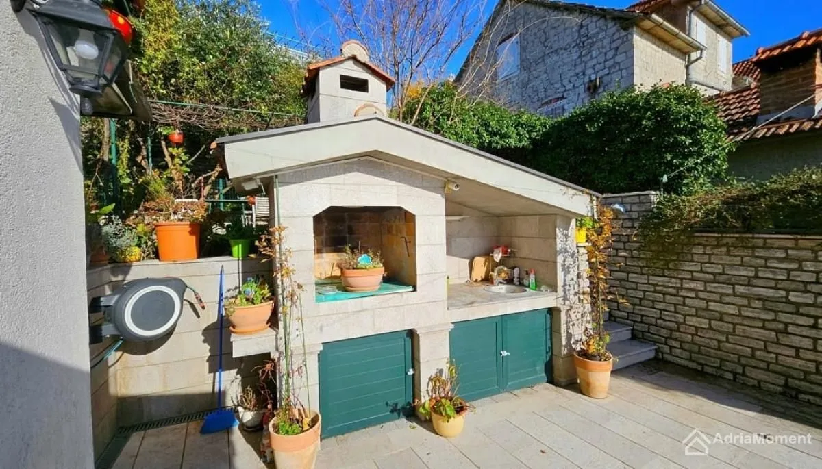 Prodaja, kuća, 296m², Herceg Novi, Crna Gora