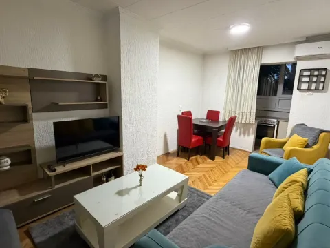 Rent, one bedroom apartment, 40m², Preko Morače, Podgorica - image 1