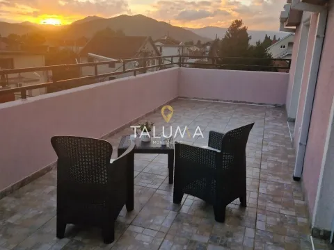 Izdavanje, dvosoban stan, 72m², Tološi, Podgorica - image 11