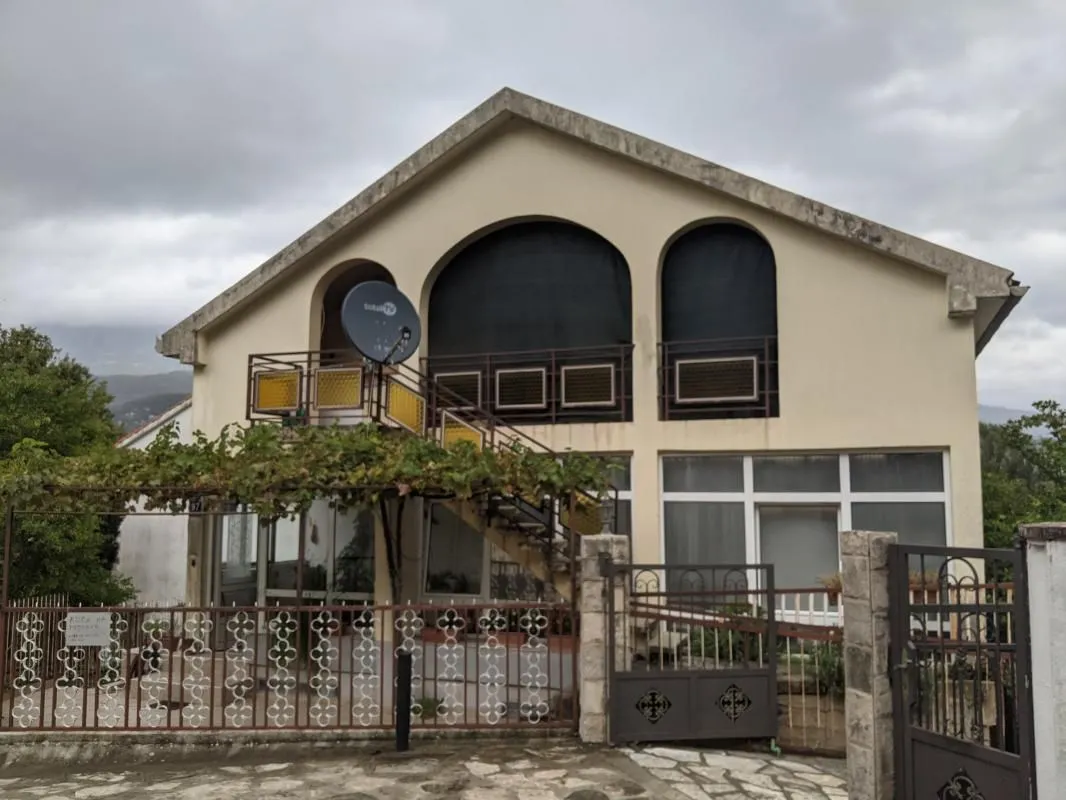 Prodaja, kuća, 260m², Igalo, Herceg Novi