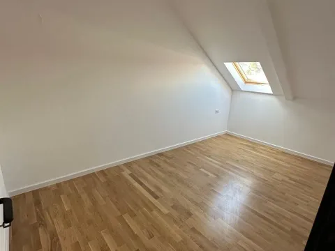 Rent, two bedroom apartment, 100m², Zagorič, Podgorica - image 9