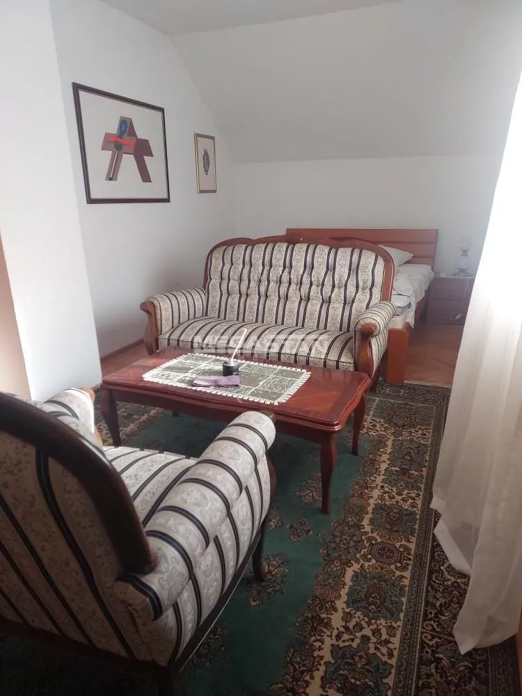 Izdavanje, kuća, 123m², Ledine, Beograd