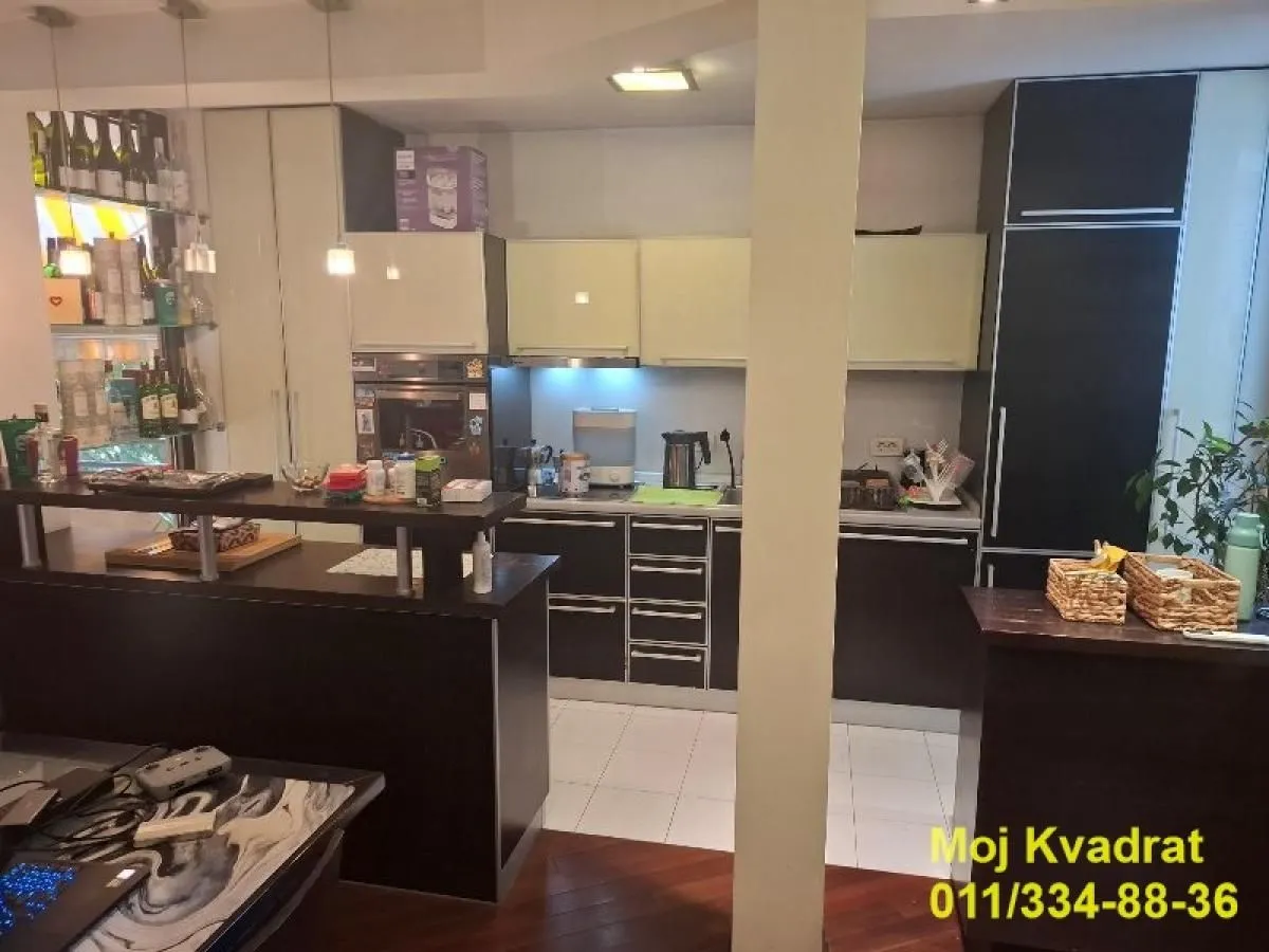Prodaja, četvorosoban stan, 90m², Čukarica, Beograd