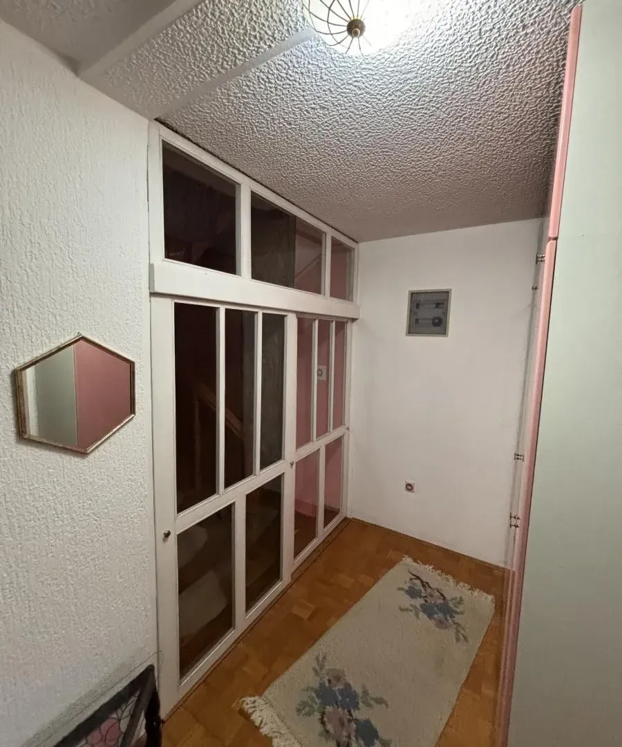 Prodaja, kuća, 274m², Tavrića obori, Jagodina