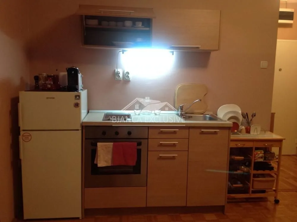 Sale, one bedroom apartment, 30m², Cvetkova Pijaca, Zvezdara Sve Podlokacije