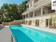 Prodaja, trosoban stan, 165m², Đenovići, Herceg Novi - image 1