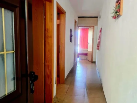 Sale, two bedroom apartment, 65m², Boreti, Budva - image 9