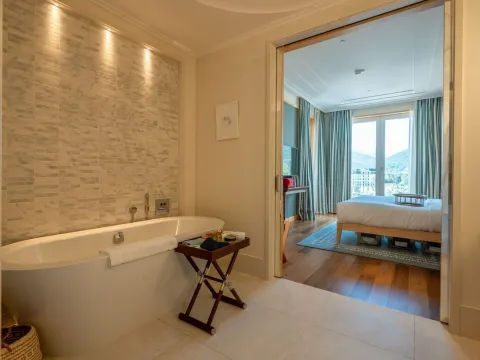 Prodaja, jednosoban stan, 77m², Porto Montenegro, Tivat - image 14