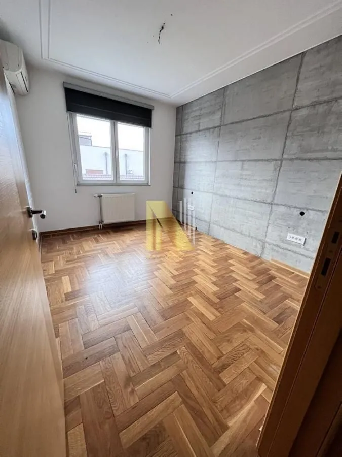 Rent, office space, 146m², Salajka, Novi Sad Sve Podlokacije