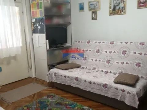 Prodaja, dvosoban stan, 48m², Podbara, Novi Sad Sve Podlokacije - image 1