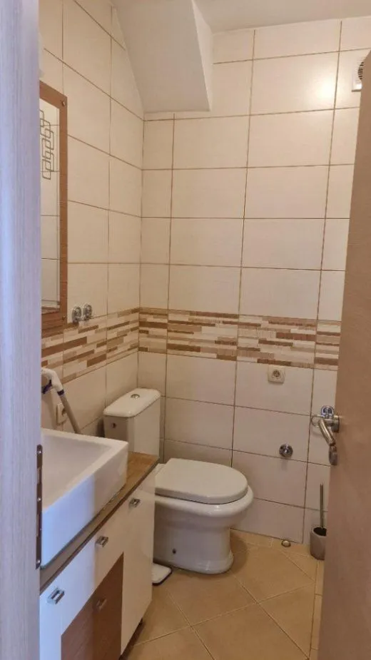 Izdavanje, jednosoban stan, 54m², Preko Morače, Podgorica