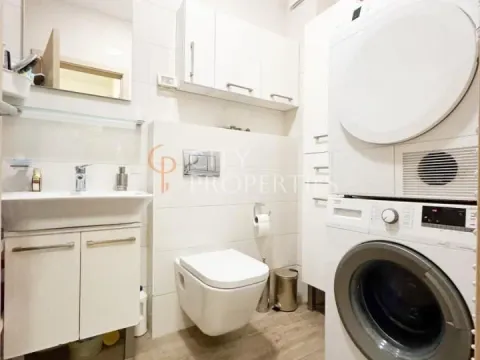 Prodaja, stan, 72m², City Kvart, Podgorica - image 4