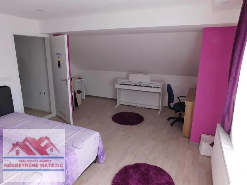 Prodaja, kuća, 250m², Ćava, Kragujevac