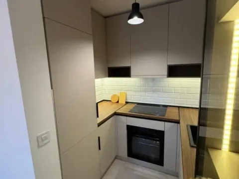 Izdavanje, četvorosoban stan, 75m², Autokomanda, Voždovac Sve Podlokacije - image 8