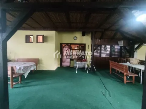 Prodaja, kuća, 472m², Čenta, Zrenjanin - image 18