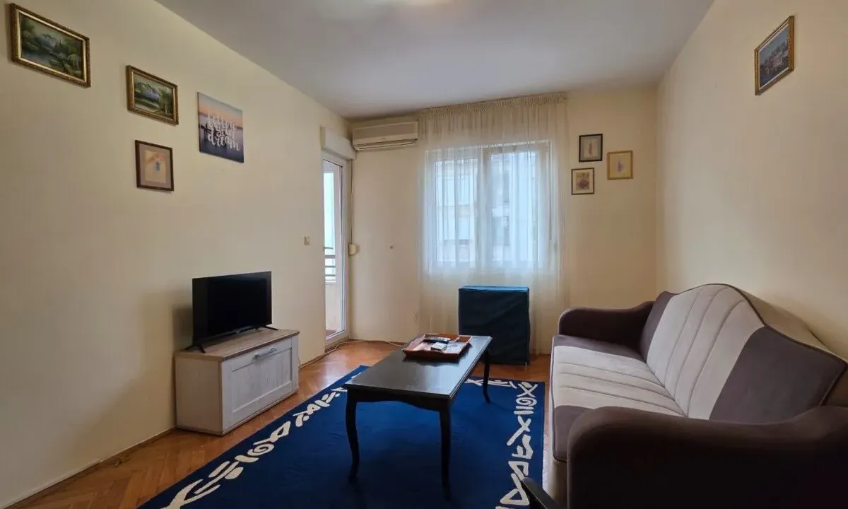 Izdavanje, dvosoban stan, 58m², Zagorič, Podgorica