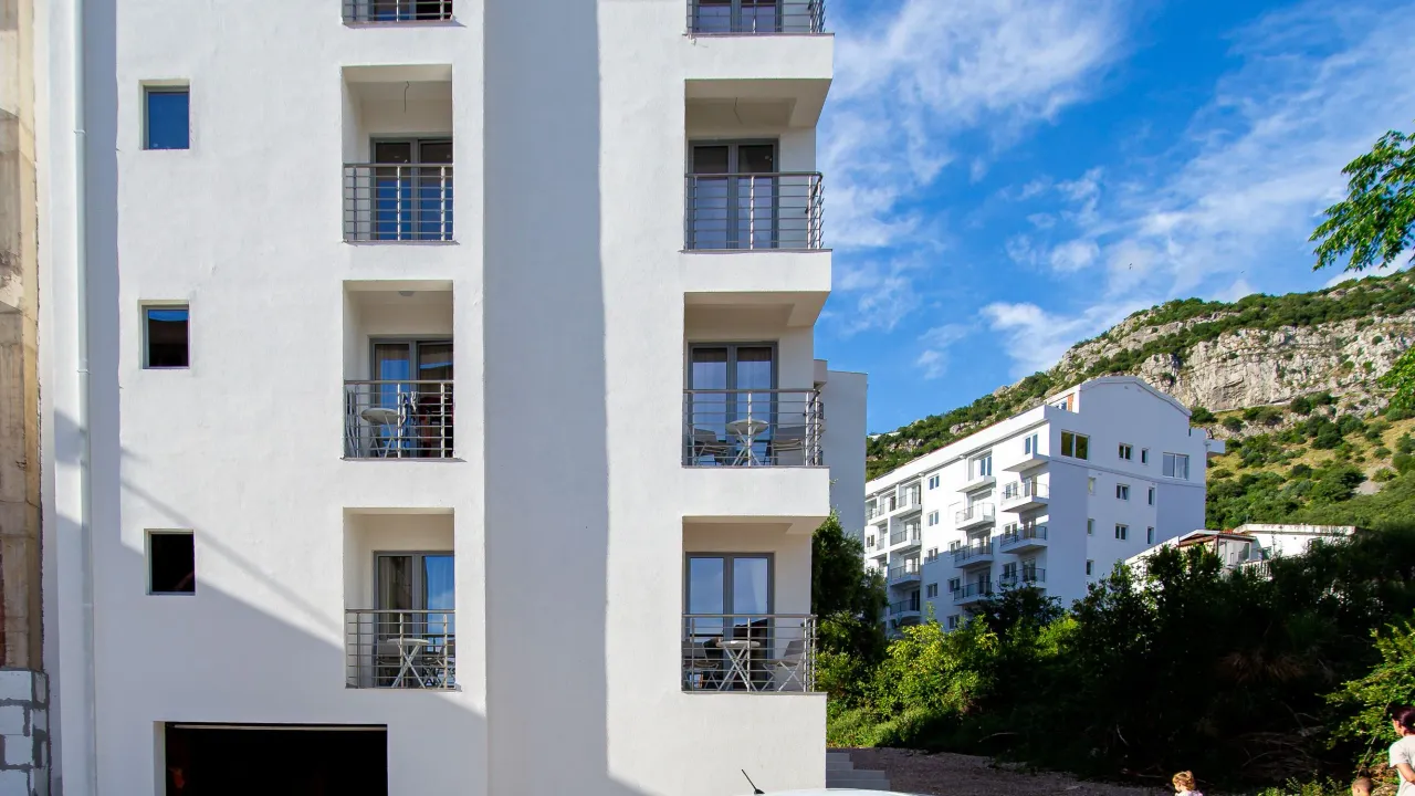 Prodaja, stan, 210m², Zaobilaznica, Budva