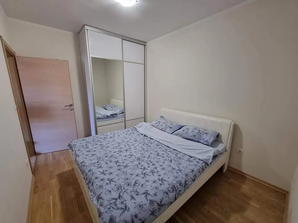 Izdavanje, jednosoban stan, 35m², Momišići, Podgorica