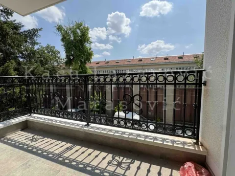 Prodaja, četvorosoban stan, 111m², Lekino Brdo, Voždovac Sve Podlokacije - image 2