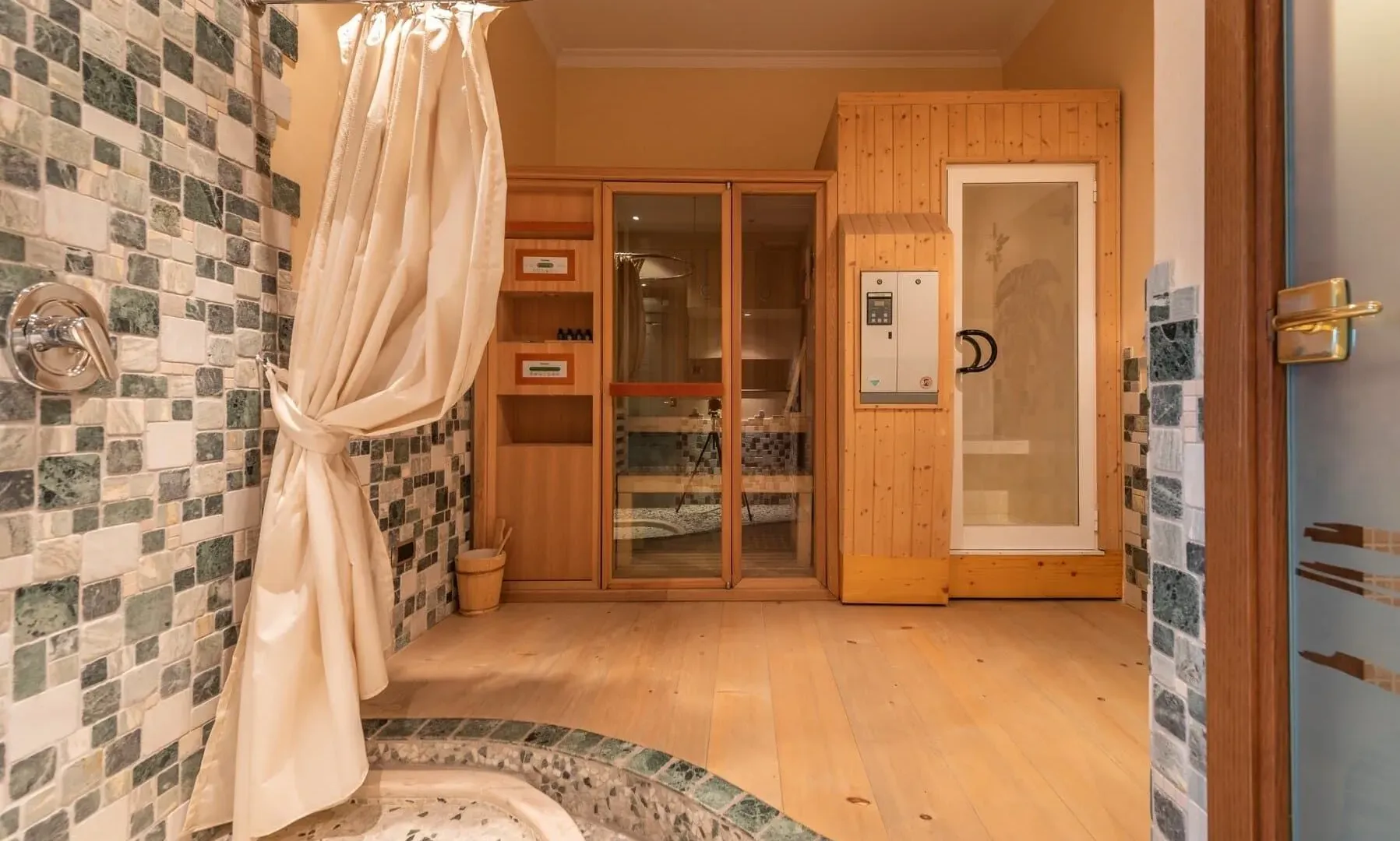 Sale, house, 1264m², Gospoština, Budva