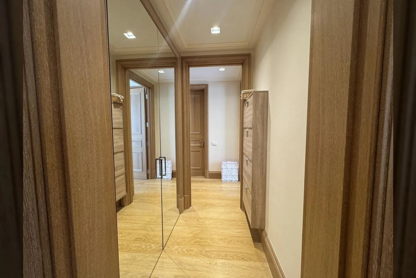 Prodaja, dvosoban stan, 115m², Centar, Tivat