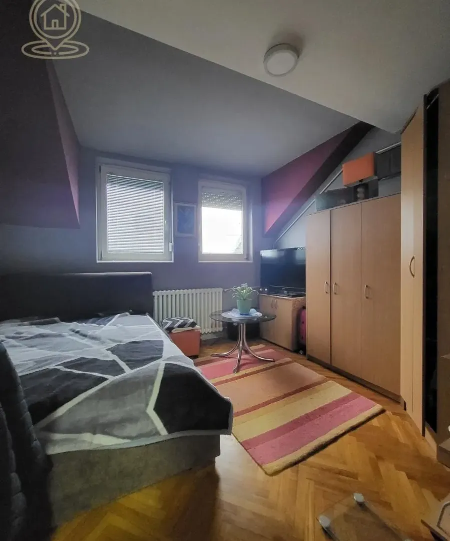 Prodaja, trosoban stan, 80m², Palilula, Niš