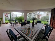 Izdavanje, dvosoban stan, 70m², Budva, Crna Gora - image 11