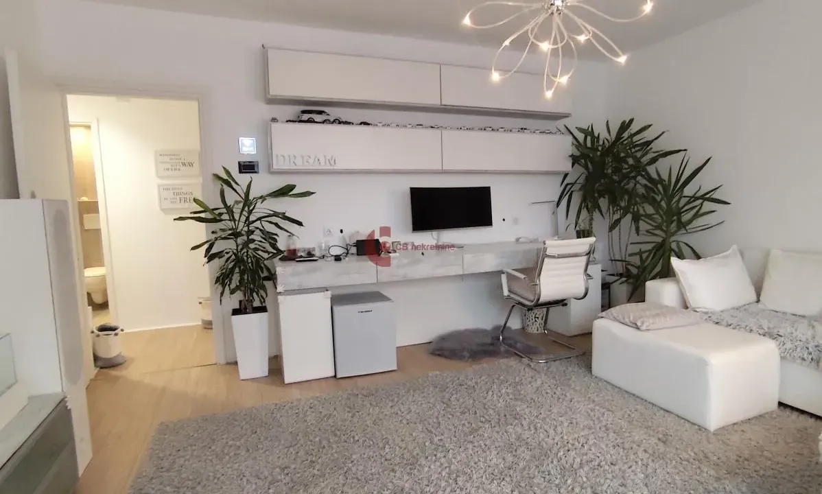 Prodaja, jednosoban stan, 36m², Kertvaroš, Subotica