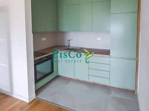 Izdavanje, dvosoban stan, 72m², Central Point, Podgorica - image 2