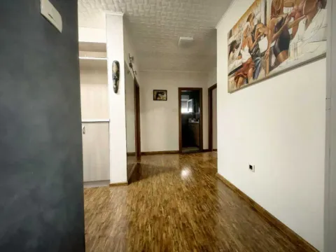 Izdavanje, četvorosoban stan, 130m², Donja Gorica, Podgorica - image 8