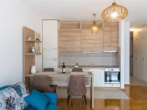 Rent, apartment, 45m², Bečići, Budva - image 4