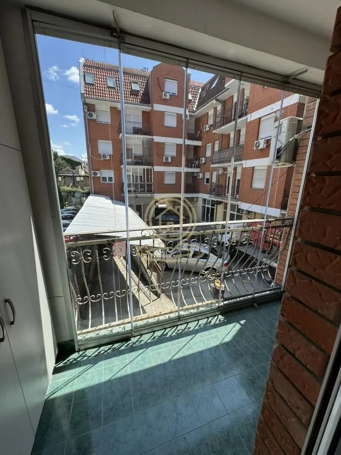 Izdavanje, trosoban stan, 76m², Centar, Novi Sad