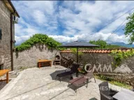 Izdavanje, kuća, 130m², Radovići, Tivat - image 8