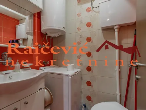 Prodaja, kuća, 85m², Stari Grad, Beograd - image 10