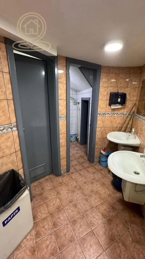 Rent, office space, 202m², Centar, Kragujevac