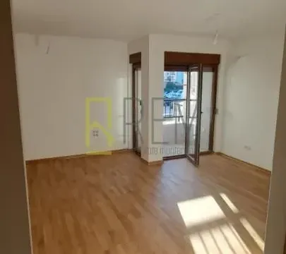 Prodaja, garsonjera, 31m², Stari Aerodrom, Podgorica - image 3