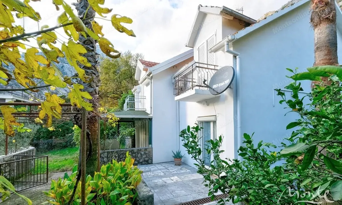 Sale, house, 67m², Orahovac, Kotor