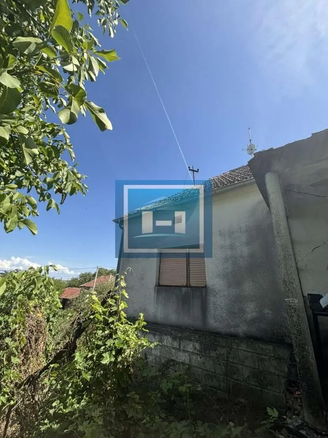 Prodaja, kuća, 76m², Izbenica, Varvarin