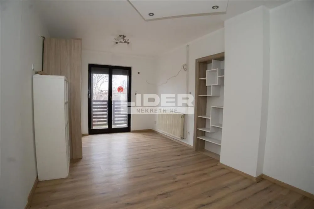 Prodaja, trosoban stan, 111m², Palilula Sve Podlokacije, Beograd