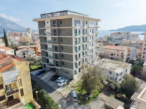 Prodaja, jednosoban stan, 43m², Bečići, Budva - image 17
