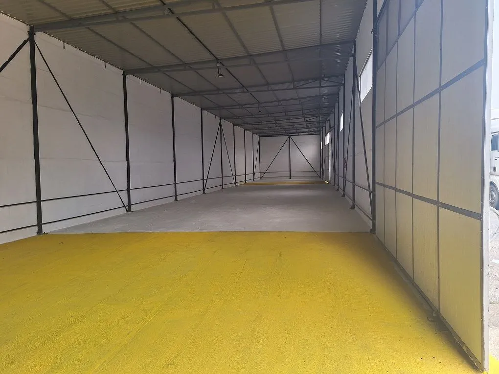 Izdavanje, poslovni prostor, 650m², Dobanovci, Surčin