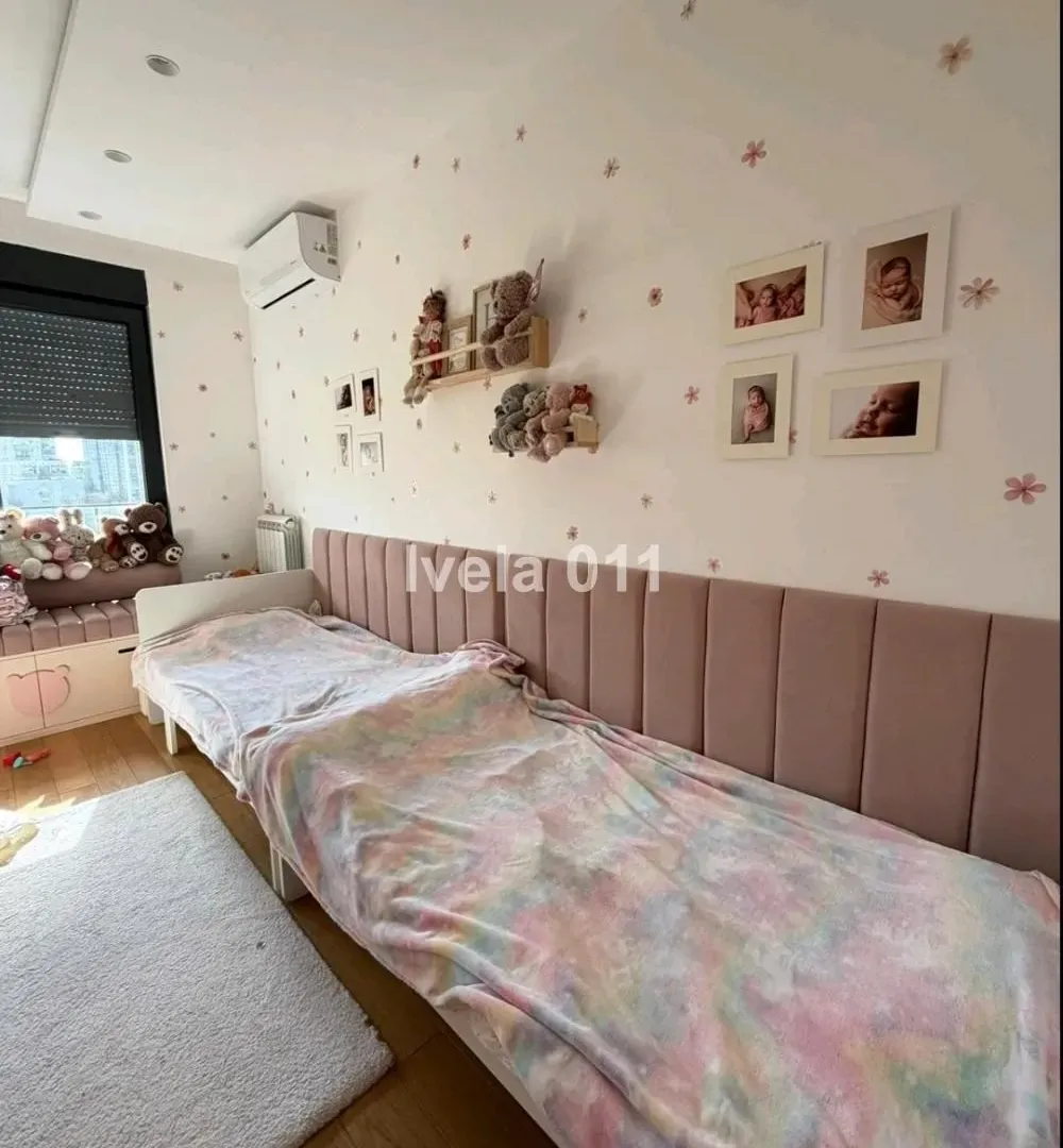 Prodaja, četvorosoban stan, 100m², Novi Beograd Blok 63, Novi Beograd Sve Podlokacije