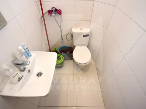 Rent, office space, 65m², Zlatica, Podgorica - image 4