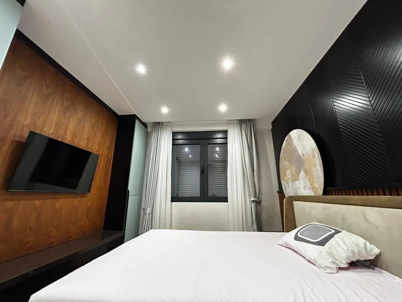 Rent, two bedroom apartment, 110m², Pod Kuk, Tivat