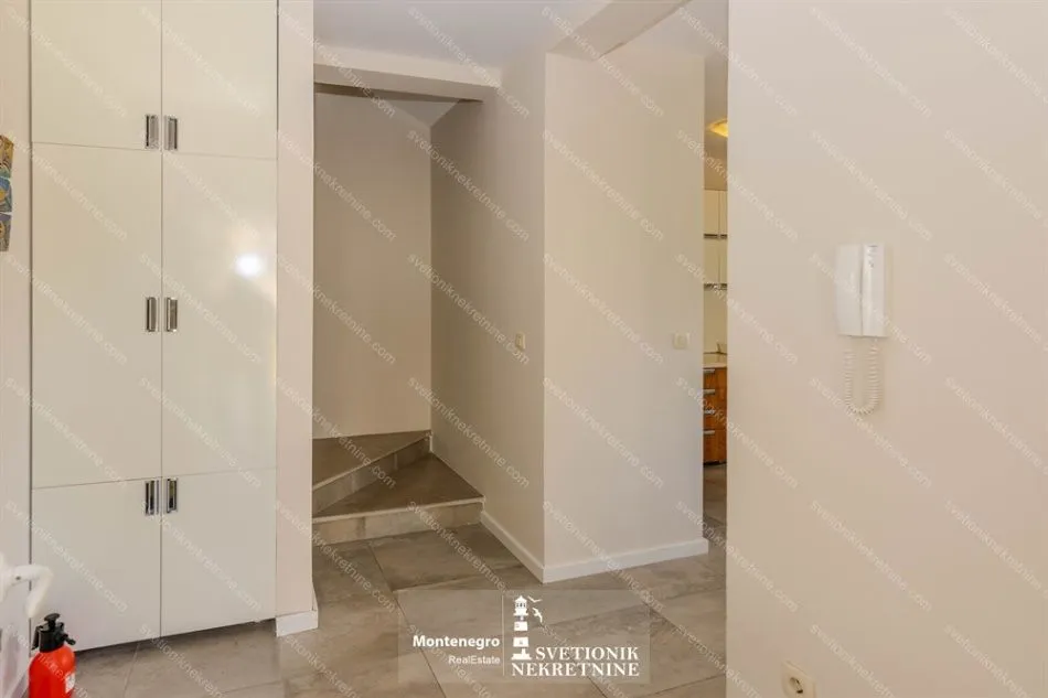 Prodaja, dvosoban stan, 89m², Bijela, Herceg Novi
